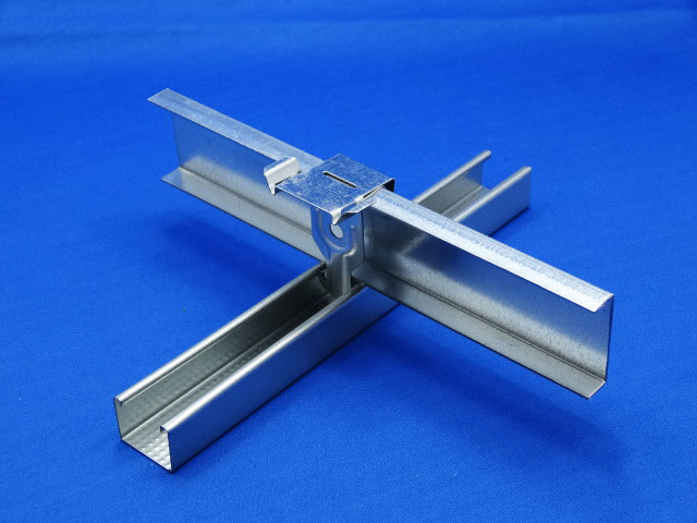 シングルオーバークリップを野縁受け上部まで反対側から取付けた図